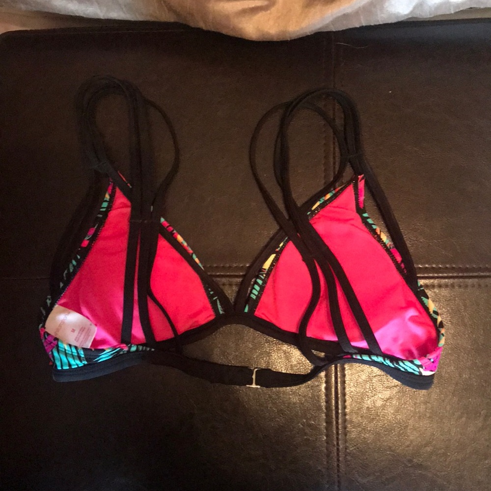 Bathing suit top - Picture 3 of 4